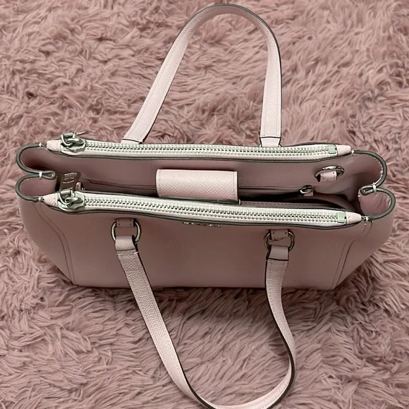 Coach pink purse - Picture 3 of 5